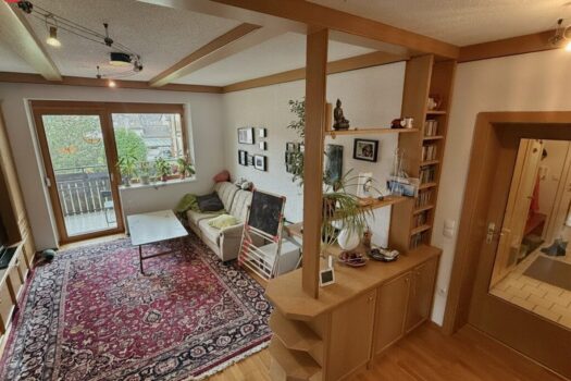 4J2znoqM7FVe9QaAgro8RO