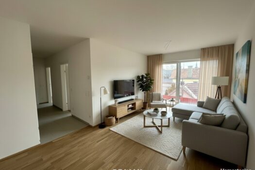 Wohnbereich mit Balkonzugang