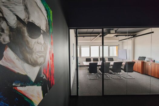 53z6klg7zEdZFcY9dPjjM1