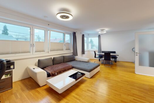 5Bju8m9x4pJpG2jaEoQsWM