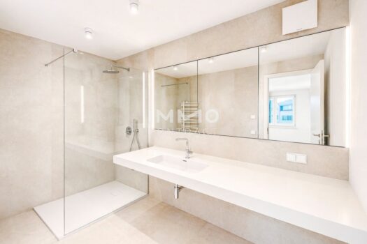 5GC9SCKvUueRi7JtjudF4J