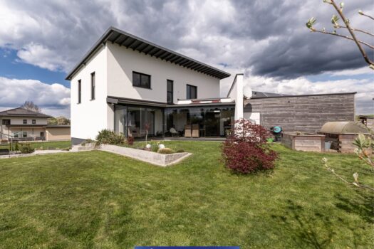 5H8a2b8HsaZIyhYwClwBIe