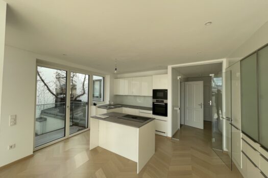 181 m² LUXURIÖSE DACHGESCHOSS-WOHNUNG -- BALKON -- KLIMA -- EXTRA STUDIO/BÜRO -- 2 EINGÄNGE! 5JVhxFvH1HM0QTbn4h0H0J