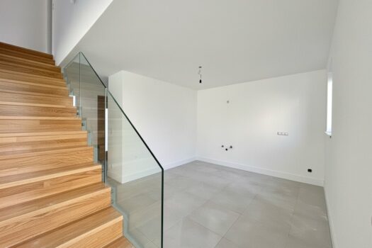 5VLl3uJji23WnzEiuGX75I