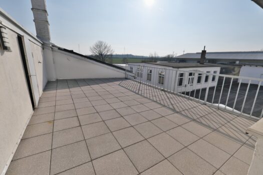 5rkTICm8sAcnBSdz1XxFva