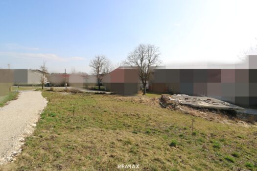 66OUTBCb5ovy0QQFi7bQZz