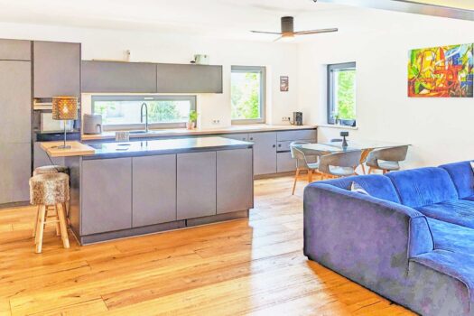 6MXgWah5POYYcNCg92cUD8 1