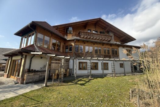 6bYgFKmM3vndsGey9Nuzpa