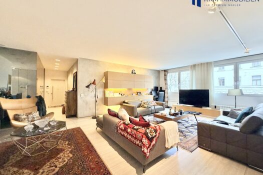 Exklusive 5-Zimmer-Wohnung in TOP Lage Wohnzimmer