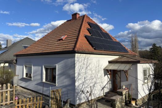 75YxkYWR7mZcYiAxFdXIJv