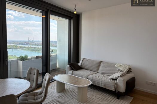 7H7ULFR3UjiVR2MbLAP2yX