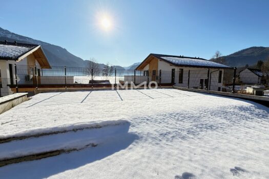 7f7UaeAkUrHCwkj5D52Djk