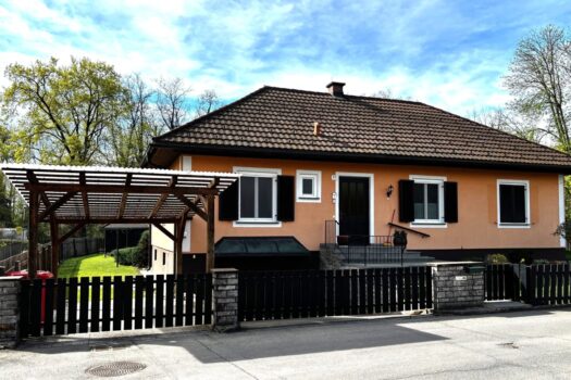 Sehr gepflegter Bungalow mit Terrasse, Garage, Carport und liebevoller Gartengestaltung in ruhiger Lage. 7hwwRFThx5NPSdBySnAE1n