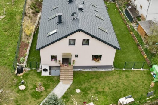 7tGK5ZGItcFbeNAdCWz8s3