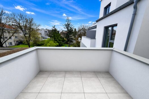 EweBN83RAuSptptEXqNdc 1