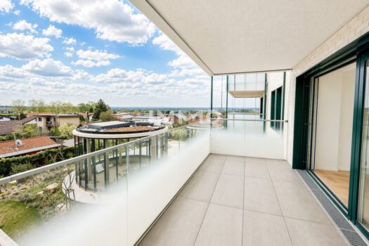 dUP9LIjUAaSbmdC8xAY7Z