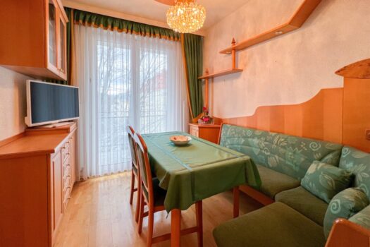 MÖBLIERT & BEZUGSFERTIG - Loggia, Schrankraum, separate Küche mit Essbereich kRD5j432U5wKHaQmz8aJM