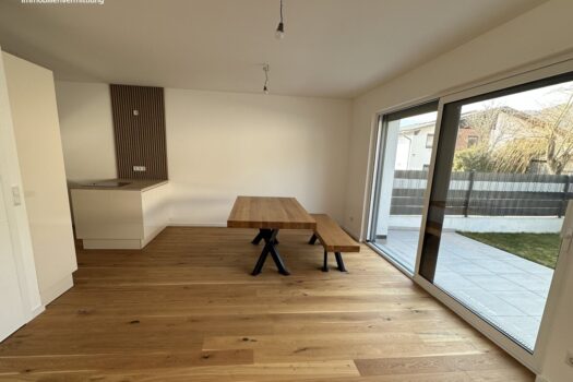 tHT1aPmtEsDVHVcsJqD01