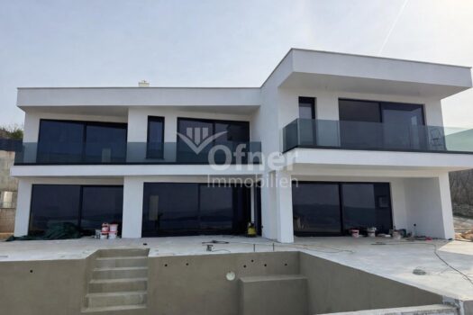 x20YEVXbQ04BOz9kZ2oq6