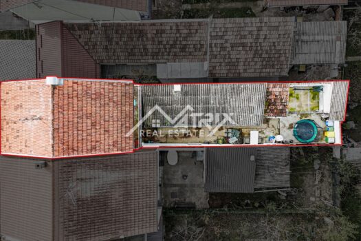 1763389287 osijek katnica s dvoristem balkonima i dvorisnim stanom 6
