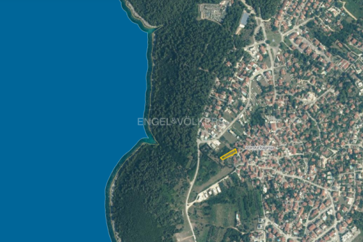 1778160997 land position