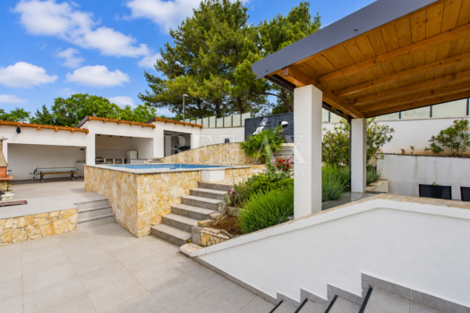 Rijeka, Kantrida - Haus mit Swimmingpool in Meeresnähe 1778494539 rijeka3