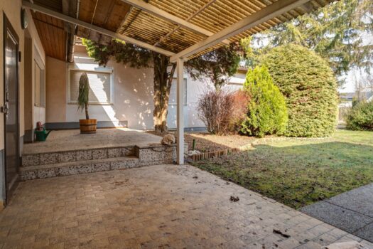 Terrasse Richtung Garten