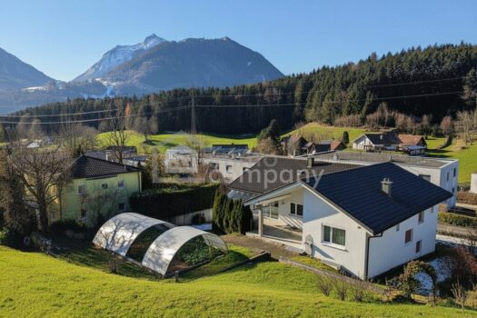 Traumhaftes Einfamilienhaus in Göfis mit Blick in die Berge