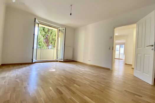 Zimmer mit Loggia