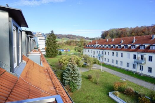 Helle 2 Zimmerwohnung mit Balkon in ruhiger Grünlage! U6FMBx3nRiNVUfH7K9Hd2C