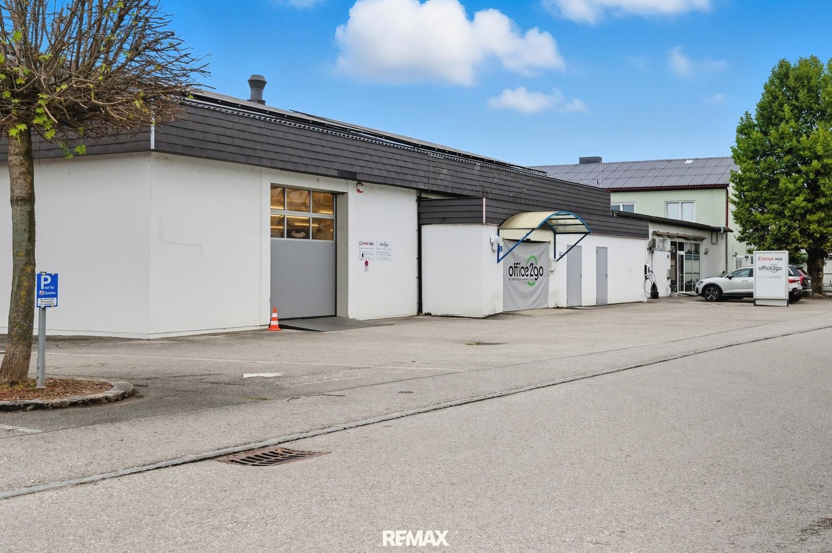 Anleger und Eigennutzer aufgepasst! Einkaufs- und Lagerhalle mit optimaler Sichtbarkeit (Top 4) 4puImdUtzx0TdFoG1KVAs3 1