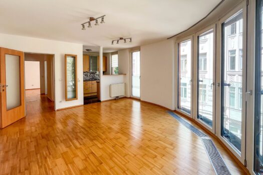 Helle 2-Zimmer mit optionalem Garagenplatz, Gemeinschaftsdachterrasse und U3-Nähe Wohnküche